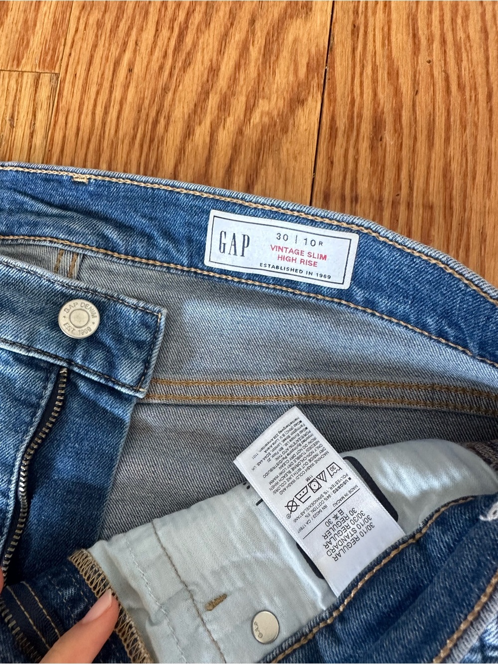 GAP Vintage Slim High Rise Jeans - Light Blue Denim